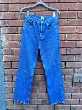 BDG Urban Outfitters High-Rise Straight-Leg Jeans W28